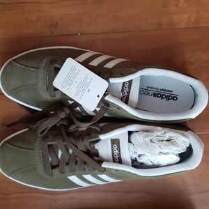 Adidas women olive green sneakers, new